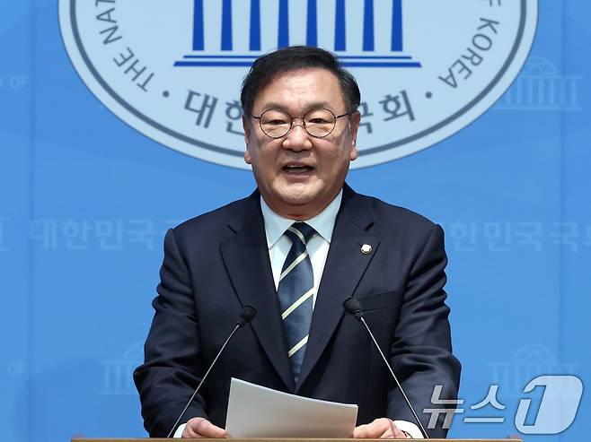 김태년 더불어민주당 의원이 4일 오전 서울 여의도 국회 소통관에서 제22대 국회 하반기 국회의장 출마 기자회견을 하고 있다. 2026.5.4 ⓒ 뉴스1 황기선 기자