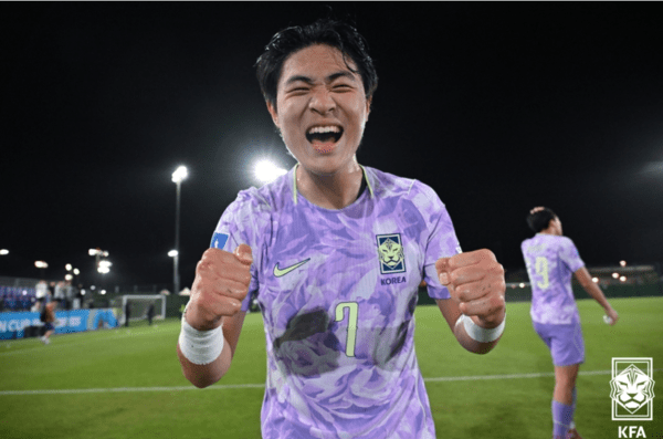 한국 17세 이하(U-17) 축구대표팀이 경기 종료 직전 무서운 집중력을 발휘하며 베트남을 상대로 짜릿한 역전승을 거뒀다. (11일 베트남전 종료 후 안주완이 포효하고 있다. ). /사진=KFA