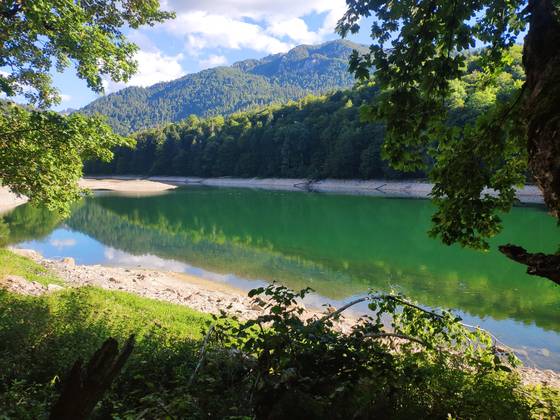Beautiful Lake Biogradsko in Montenegro [JOEL DOWN]