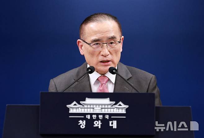 [서울=뉴시스] 고범준 기자 = 위성락 국가안보실장이 11일 청와대 춘추관에서 열린 기자간담회에서 발언하고 있다. 2026.05.11. bjko@newsis.com