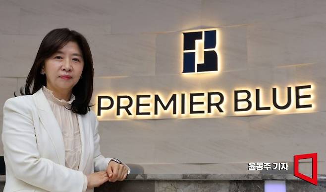 성현희 NH투자증권 프리미어블루 강남2센터장이 아시아경제와 인터뷰를 마친 후 포즈를 취하고 있다. 윤동주 기자