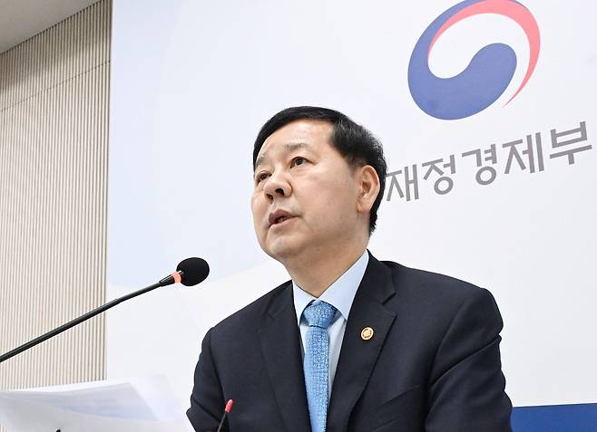 구윤철 부총리 겸 재정경제부 장관이 지난 11일 세종시 정부세종청사에서 열린 출입기자간담회에서 발언하고 있다. 뉴시스
