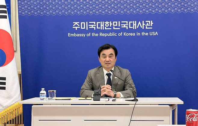 ▲ 안규백 국방부 장관이 12일(현지시간) 워싱턴 DC 주미대사관에서 한미 국방장관 회담 등 방미 결과를 설명하는 특파원단 대상 브리핑을 하고 있다. 연합뉴스