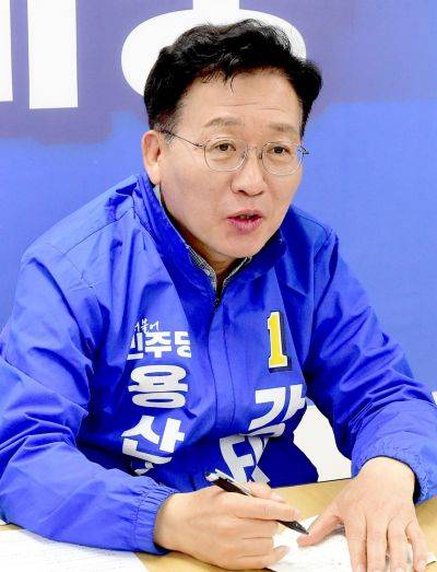 강태웅 용산구청장 후보는 아시아경제와의 서면 인터뷰에서 용산구의 가장 시급한 현안으로 '재개발·재건축 신속 추진'을 꼽았다. 선거캠프 제공.