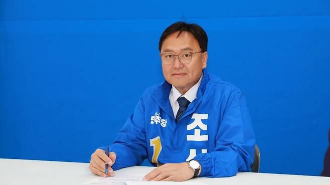 더불어민주당 조상호 후보는 "이재명 정부 임기 안에 특별법 제정과 개헌 논의를 반드시 견인해 행정수도 세종을 완성하겠다"고 밝혔다. 조상호 후보 선거사무소 제공