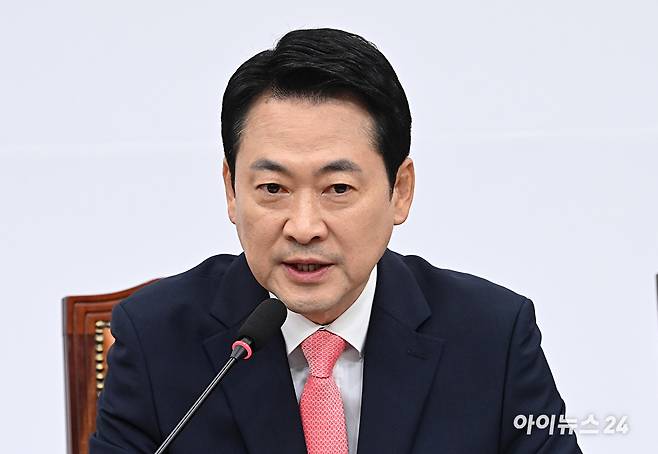 장동혁 국민의힘 당대표가 14일 서울 여의도 국회에서 열린 최고위원회의에서 발언하고 있다. [사진=곽영래 기자]