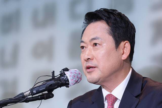 국민의힘 장동혁 대표가 지난 8일 서울 중구 한국프레스센터에서 열린 서울외신기자클럽 초청 외신기자 간담회에서 모두발언하고 있다. 연합뉴스