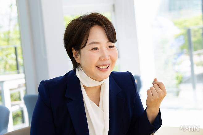 이준이 부산대 교수는 공론화 토론회 발제자로 나서 여러 감축 경로의 과학적 의미를 설명했다. ⓒ김흥구