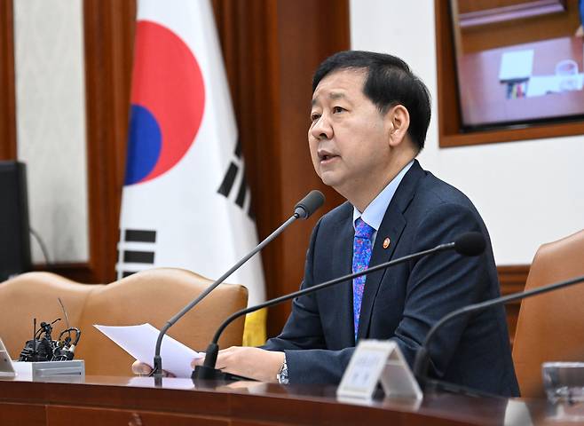 구윤철 부총리 겸 재정경제부 장관이 15일 서울 종로구 정부서울청사에서 열린 ‘비상경제본부회의 겸 경제관계장관회의 및 부동산관계장관회의’를 주재, 모두발언을 하고 있다. [재정경제부 제공]