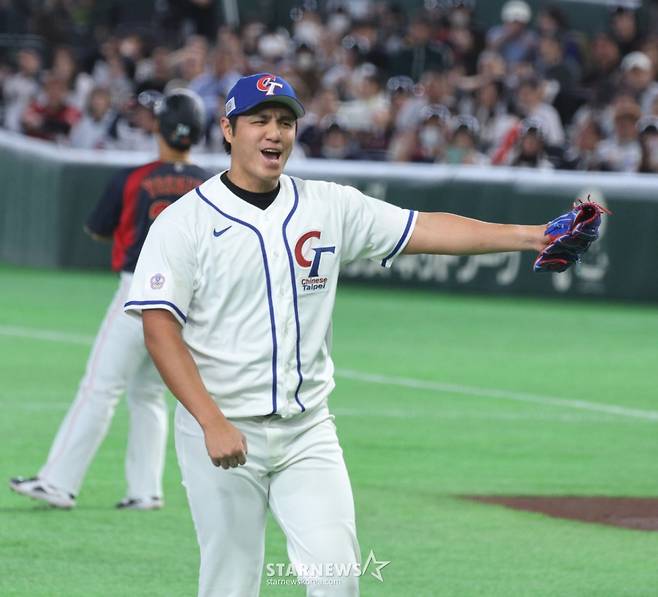 대만 우완투수 정하오춘이 6일 도쿄돔에서 열린 2026WBC 도쿄POOL 대만과 일본경기에서 선발역투하고 있다.  2026.03.06. /사진=강영조 cameratalks@