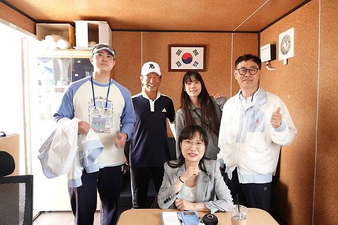 카로티노이드 항산화 검사에서 990점 나온 성일환 전 공군참모총장(왼쪽에서 두번째)