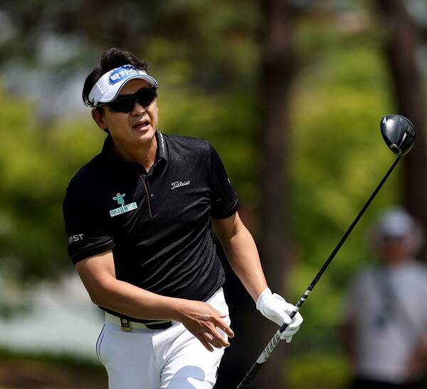 2026년 한국프로골프(KPGA) 투어 KPGA 경북오픈 우승 경쟁에 뛰어든 박상현 프로가 3라운드에서 경기하는 모습이다. 사진제공=KPGA (사진을 무단으로 사용하지 마십시오.)
