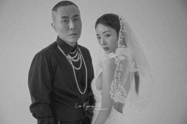 프로듀서 라도, 윤보미가 결혼한다. 엘케이에이치컴퍼니 SNS