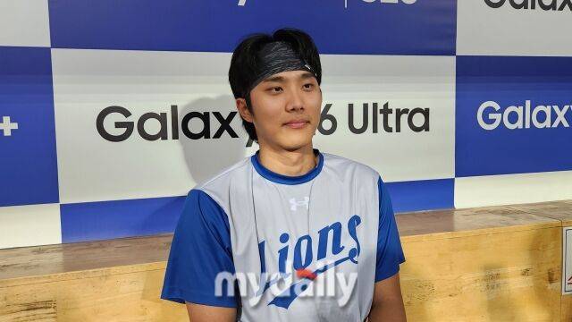 이재현이 5월 16일 대구 KIA 타이거즈전 승리 후 취재진과 인터뷰를 하고 있다./대구=김경현 기자