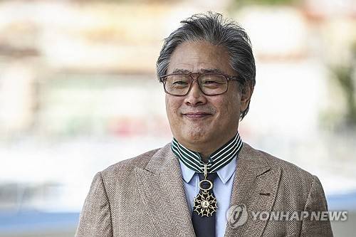 프랑스 훈장받은 박찬욱 감독 [로이터 연합뉴스 자료사진. 재판매 및 DB 금지]