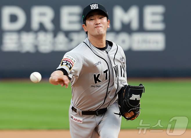 KT 위즈 투수 고영표. 2025.5.21 ⓒ 뉴스1 김진환 기자