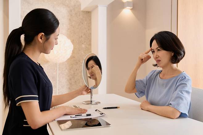 AI가 만든 얼굴을 성형수술 참고 자료로 제시하는 환자들이 늘면서 의료진의 우려가 커지고 있다. 게티이미지뱅크
