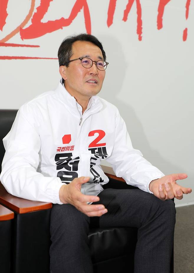 문성유 국민의힘 제주특별자치도지사 후보가 18일 제주 농수축산업을 가공·브랜드·수출 중심의 고부가가치 산업으로 전환하겠다는 공약을 발표했다. /사진=뉴스1