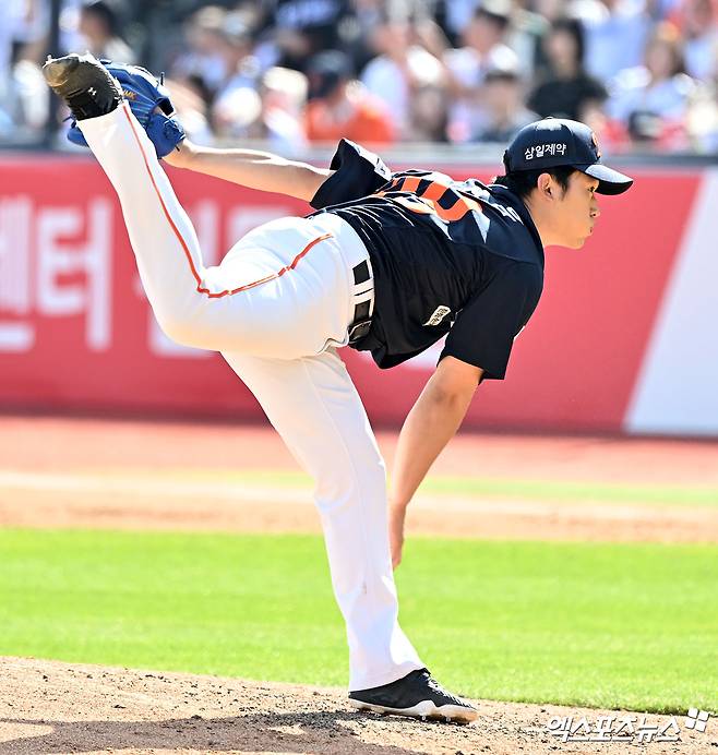 지난 17일 수원 KT 위즈전에서 ⅓이닝 1피안타 3볼넷 3실점으로 부진했던 한화 이글스 우완 윤산흠. 사진 엑스포츠뉴스 DB
