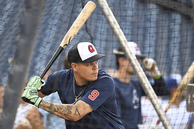 <yonhap photo-1658=""> Atlanta Braves' Gio Urshela waits for a pitch during batting practice before a baseball game against the Washington Nationals, Wednesday, Sept. 11, 2024, in Washington. (AP Photo/John McDonnell)/2024-09-12 06:19:02/ <저작권자 ⓒ 1980~2024 ㈜연합뉴스. 무단 전재 재배포 금지, AI 학습 및 활용 금지></yonhap>