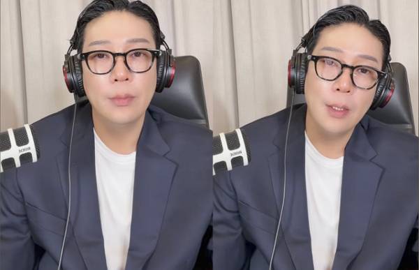 가수 겸 프로듀서 MC몽이 자신을 둘러싼 성매매 의혹을 재차 부인했다. 사진은 MC몽이 틱톡에서 라이브 방송을 하는 모습. /사진=틱톡 캡처
