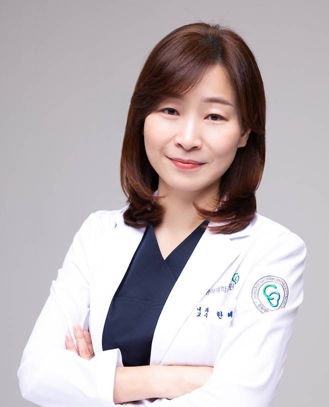 한혜숙 충북대 의대 혈액종양내과 교수는 환자의 아픔에 공감하는 의사라는 평가를 받고 있다. 이런 이유로 충북대병원 고객만족위원회에서 중추적인 역할을 담당했다.