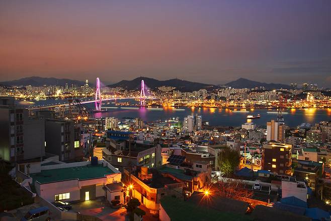 부산이 중국인 관광객 대상 아시아 주요 도시 만족도 조사에서 싱가포르와 방콕을 제치고 종합 1위를 기록했다. 사진=게티이미지뱅크.
