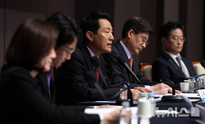 [서울=뉴시스] 전신 기자 = 오세훈 국민의힘 서울시장 후보가 20일 서울 중구 프레스센터에서 열린 관훈토론회에서 기조연설하고 있다. 2026.05.20. photo1006@newsis.com