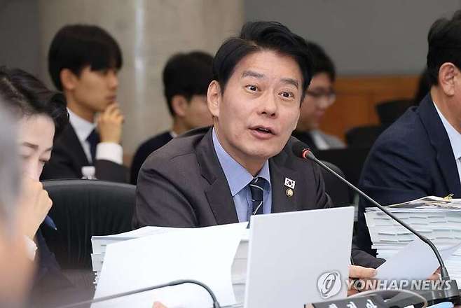 더불어민주당 중앙선거대책위원회 한민수 대변인 / 사진 = 연합뉴스