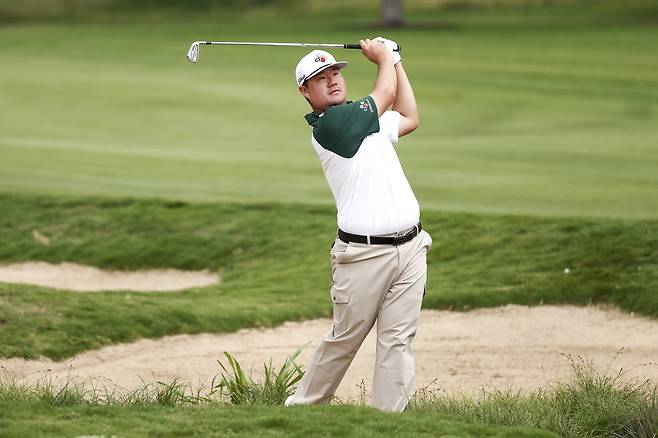 MCKINNEY, TEXAS - MAY 22: Sungjae Im of South Korea hits out of a fairway bunker on the 16th hole during the second round of THE CJ CUP Byron Nelson 2026 at TPC Craig Ranch on May 22, 2026 in McKinney, Texas. (Photo by Mike Mulholland/Getty Images for The CJ Cup)