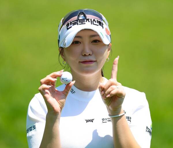 2026년 한국여자프로골프(KLPGA) 투어 제14회 E1채리티 오픈에 출전한 조아연 프로가 1라운드 3번홀(파3)에서 홀인원을 기록했다. 사진제공=KLPGA (사진을 무단으로 사용하지 마십시오.)