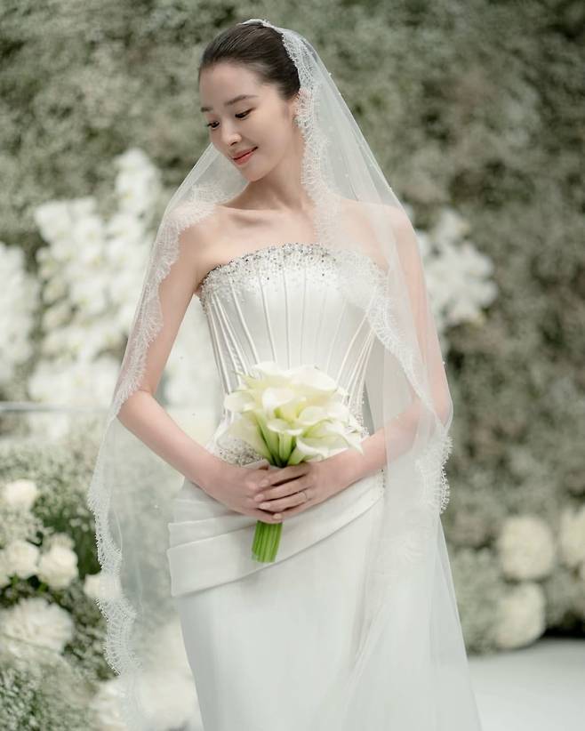아이린이 결혼 1주년을 자축했다. / 사진=아이린 SNS