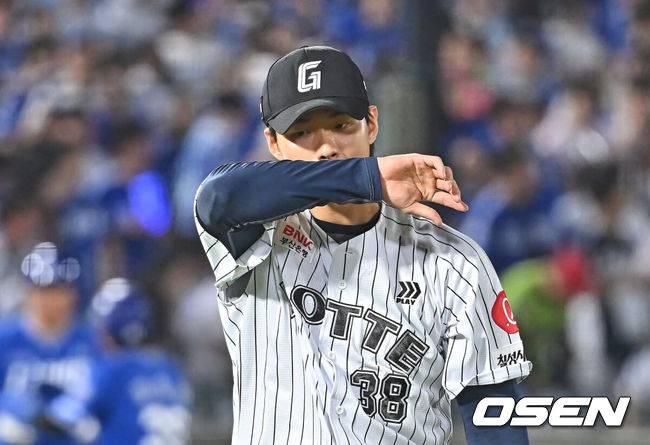 [OSEN=부산, 이석우 기자] 롯데 자이언츠 홍민기 / foto0307@osen.co.kr