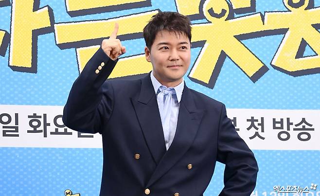 전현무