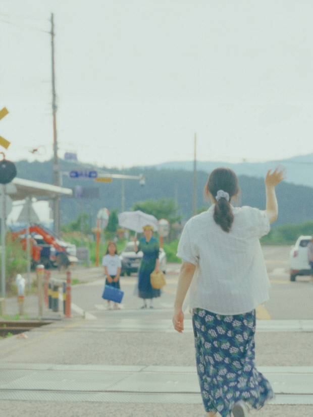 ‘할머니와 나와 민들레’ 스틸컷.<무당벌레필름 제공>