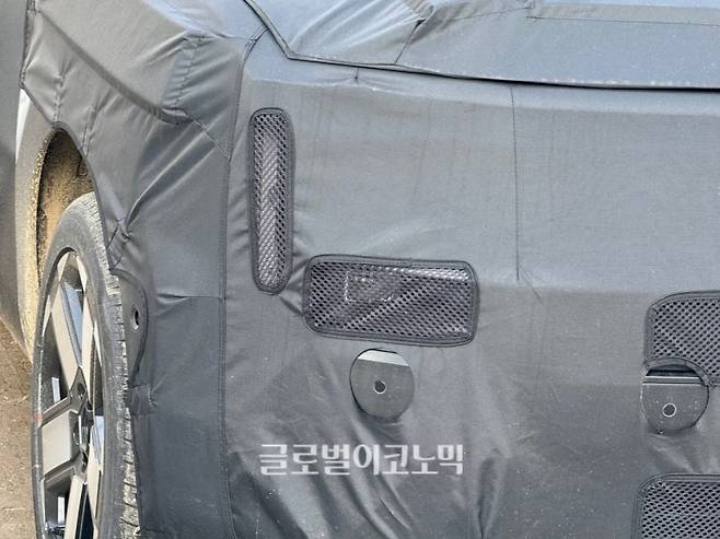 현대자동차 '싼타페 페이스리프트' 테스트카 (사진=최태인 기자)