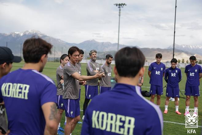 팀 훈련 중인 한국 축구대표팀 선수단. /사진=대한축구협회 제공