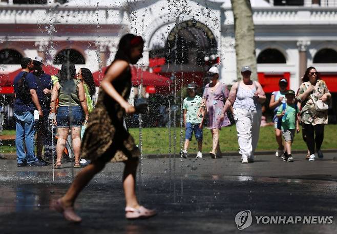런던의 분수대 [EPA=연합뉴스 자료사진. 재판매 및 DB 금지]