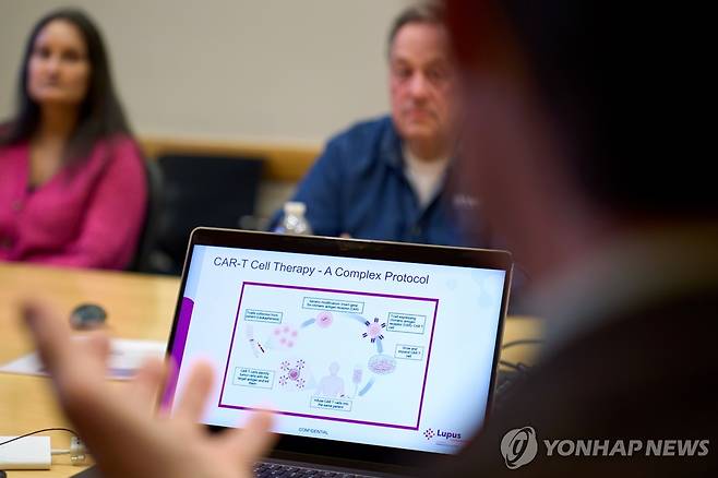 CAR-T 세포 치료 [AP 연합뉴스 자료사진. 재판매 및 DB 금지]