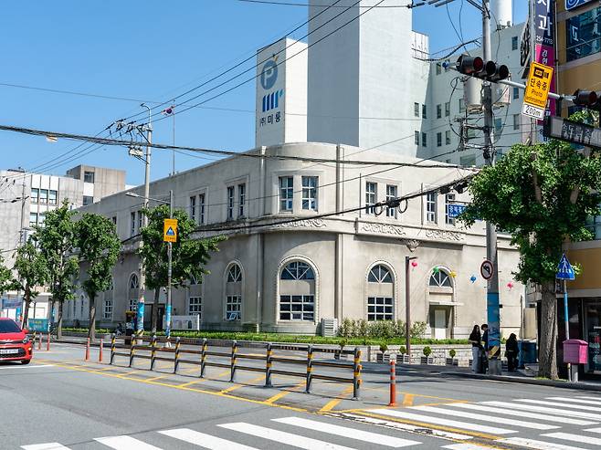 U.S. Embassy/U.S. Information Service [BUSAN METROPOLITAN CITY GOVERNMENT]