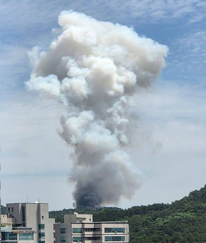 1일 오전 10시 59분께 대전 유성구 외삼동 한화에어로스페이스 대전공장에서 폭발 사고가 발생해 5명이 숨지고 2명이 다쳤다. 연합뉴스