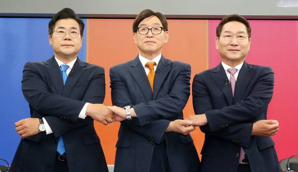 인천시장 선거 더불어민주당 박찬대 후보 , 개혁신당 이기붕 후보, 국민의힘 유정복 후보(왼쪽부터)&nbsp; [사진=인천언론인클럽 및 후보 캠프]