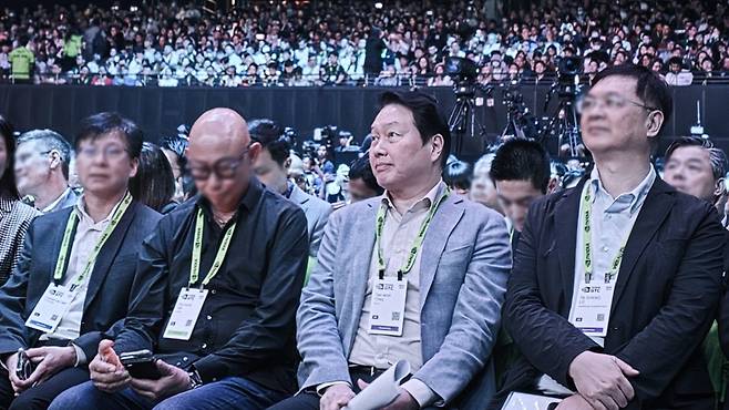 SK Chairman Chey Tae-won, third from left, participates in Nvidia's GTC event in Taipei, Taiwan on June 1. [SK HYNIX]