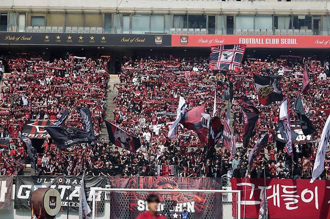 [서울=뉴시스] 프로축구 K리그1 FC서울, 하나은행 K리그1 2026 1차 클럽상서 풀 스타디움상 수상. (사진=한국프로축구연맹 제공) *재판매 및 DB 금지