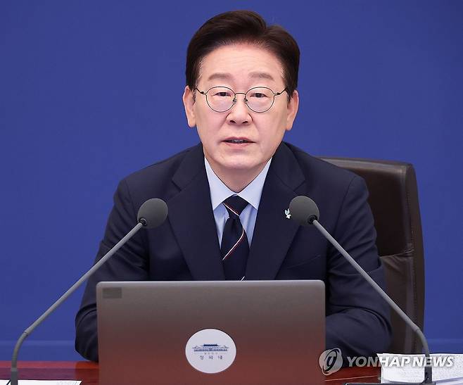 이재명 대통령, 국무회의 발언 (서울=연합뉴스) 한상균 기자 = 이재명 대통령이 2일 청와대에서 열린 국무회의 겸 비상경제점검회의에서 발언하고 있다. 2026.6.2 xyz@yna.co.kr
