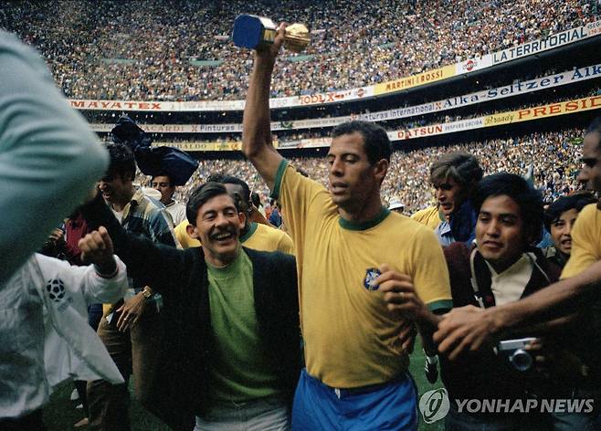 1970년 멕시코 대회 당시 브라질 대표팀 홈 유니폼 [AP=연합뉴스 자료사진]