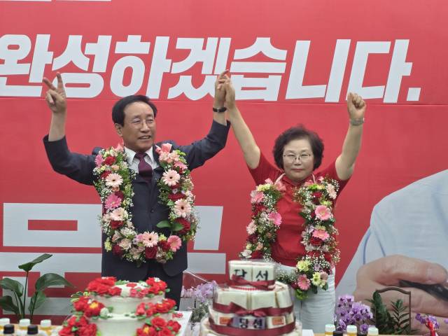 김문근 단양군수 당선인 군민의 뜻을 받들겠습니다. 단양=이상복 기자