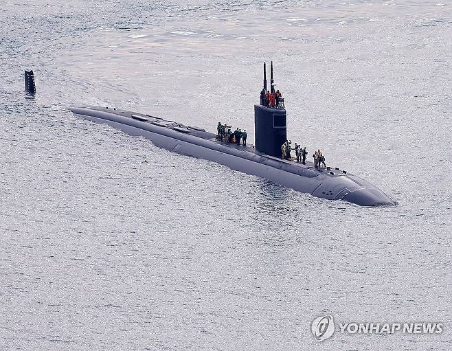 작년 12월 한국 찾은 미 핵 추진 잠수함 그린빌함 [연합뉴스 자료사진]