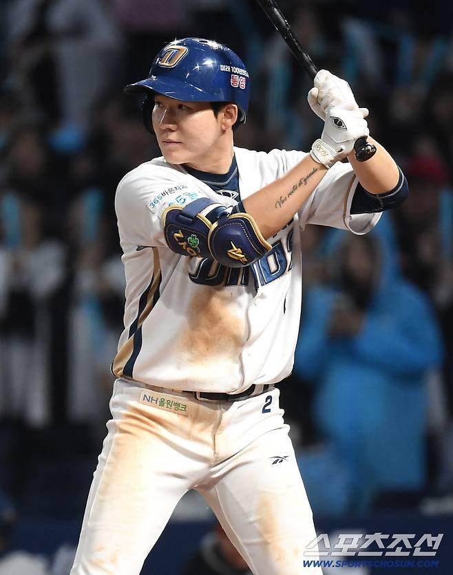 30일 창원 NC파크에서 열린 NC와 KIA의 경기. 타격하는 NC 박민우. 창원=송정헌 기자songs@sportschosun.com/2026.04.30/