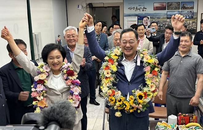 더불어민주당 명현관 후보가 제9회 전국동시지방선거 해남군수 선거에서 압도적인 표차로 당선을 확정 지었다. 이준경 기자